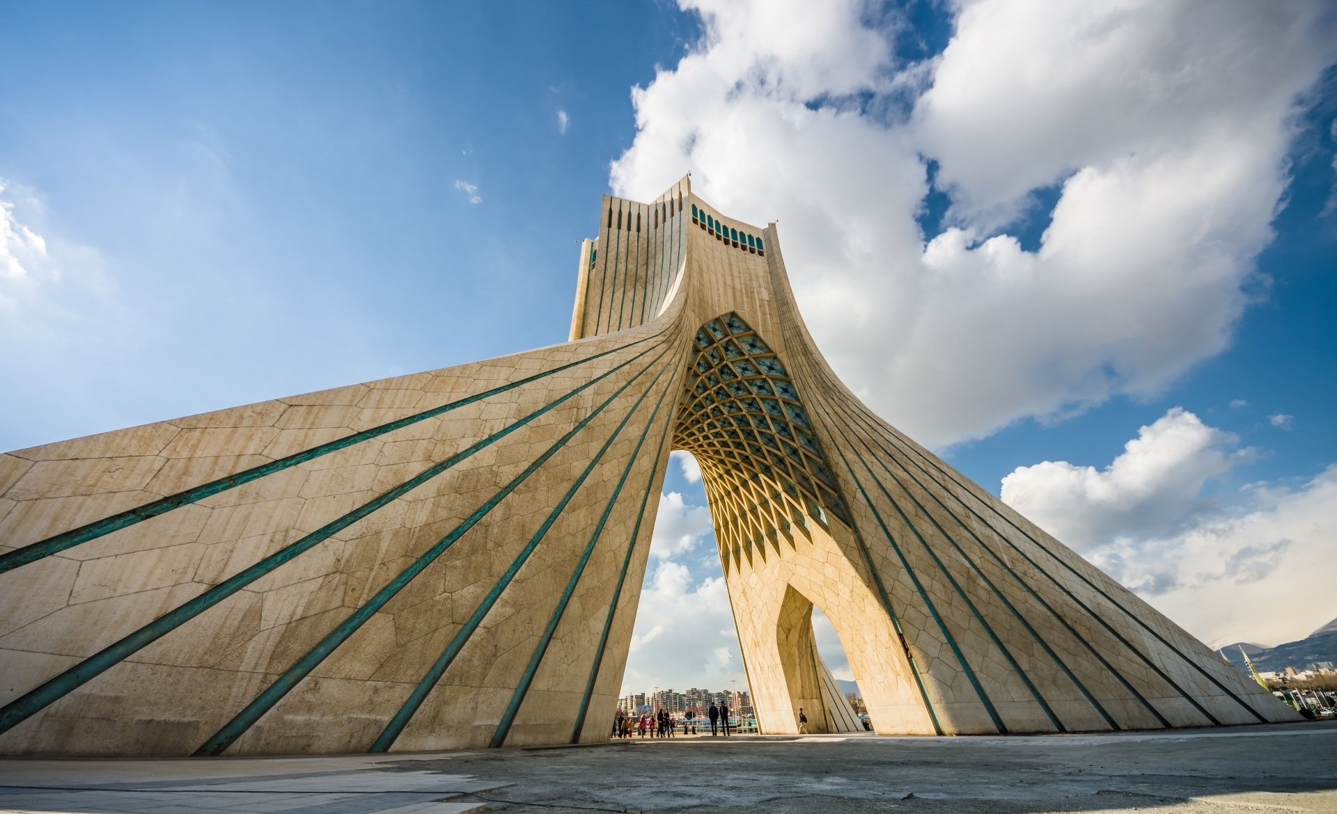 闻名世界的建筑艾孜尔江壁纸