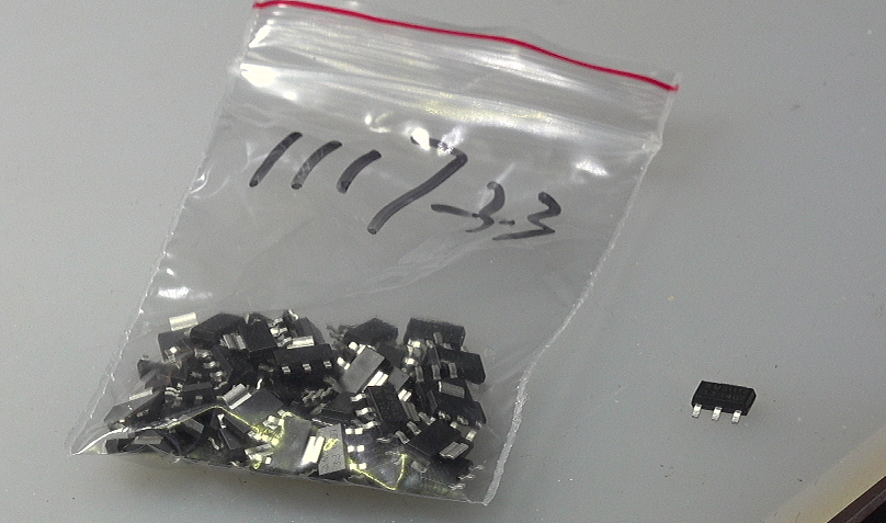 ▲ 一袋1117-3.3V 稳压芯片