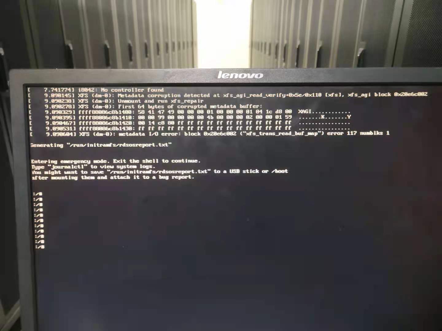 去机房连接显示器,发现系统出现error117的错误