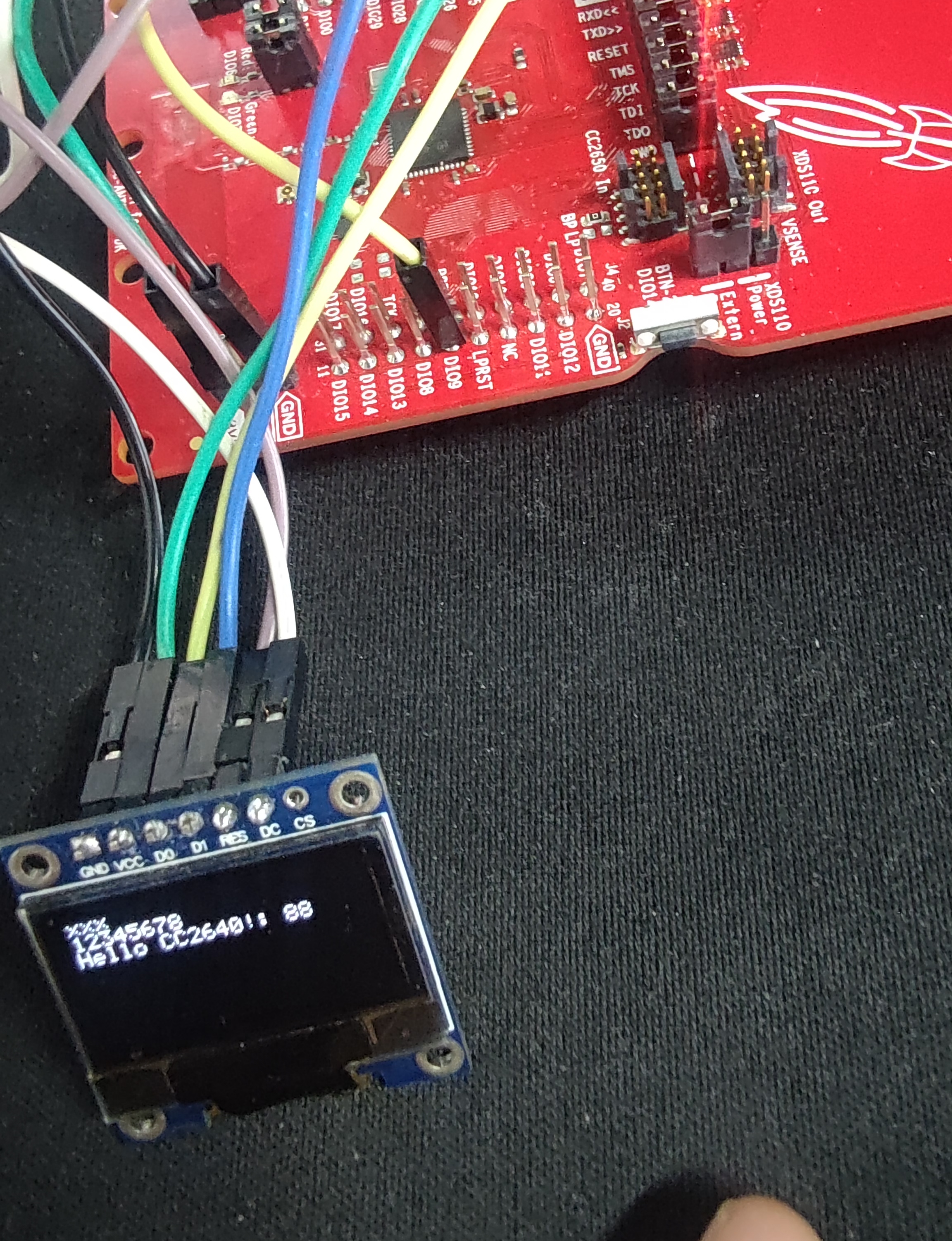 CC2640R2学习笔记—CCS环境最简单配置、下载运行第一个程序（OLED）