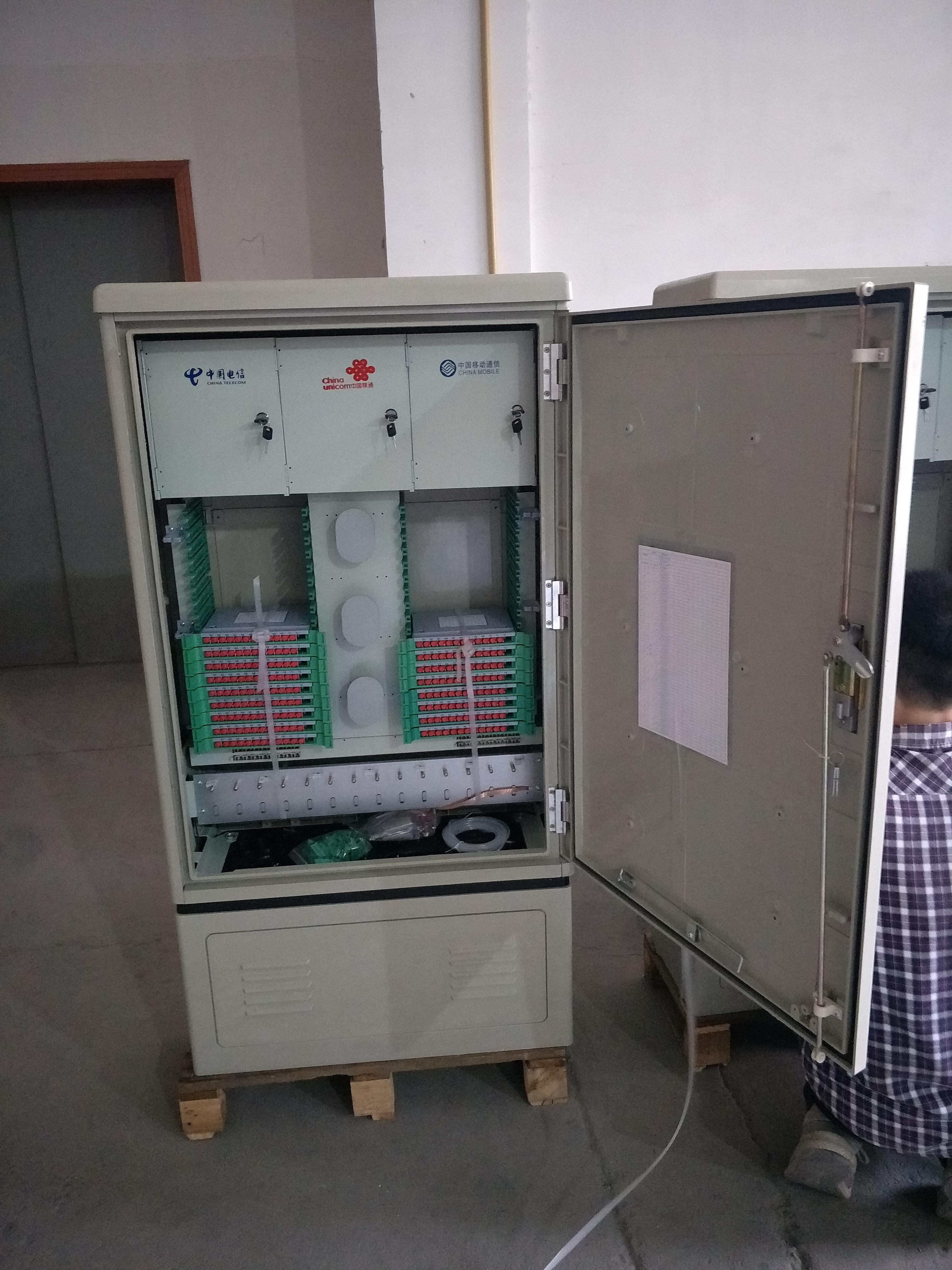 288芯光缆交接箱光交箱图文详解