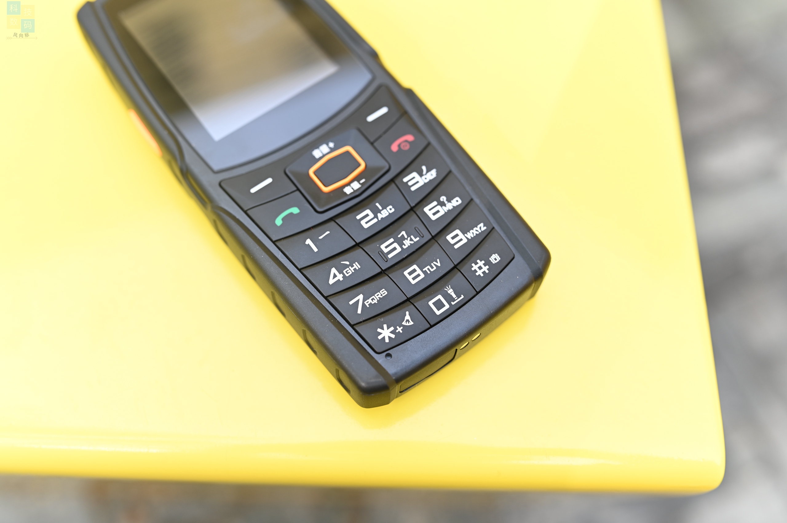 功能机手感的三防手机,还可以刷抖音,agm m7体验