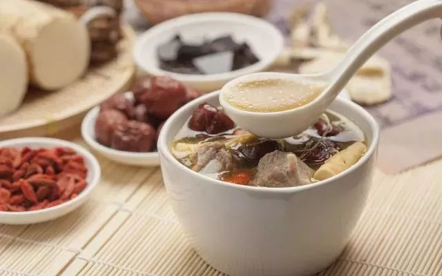 山茶油的功效与食用方法