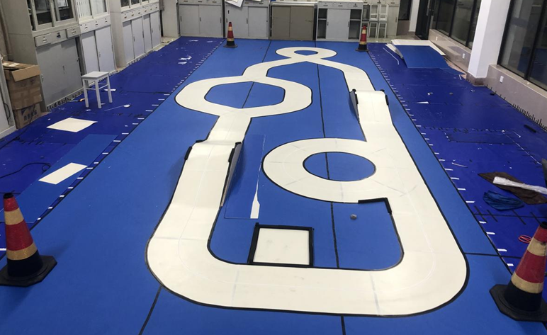 1.2 赛道设计与铺设图