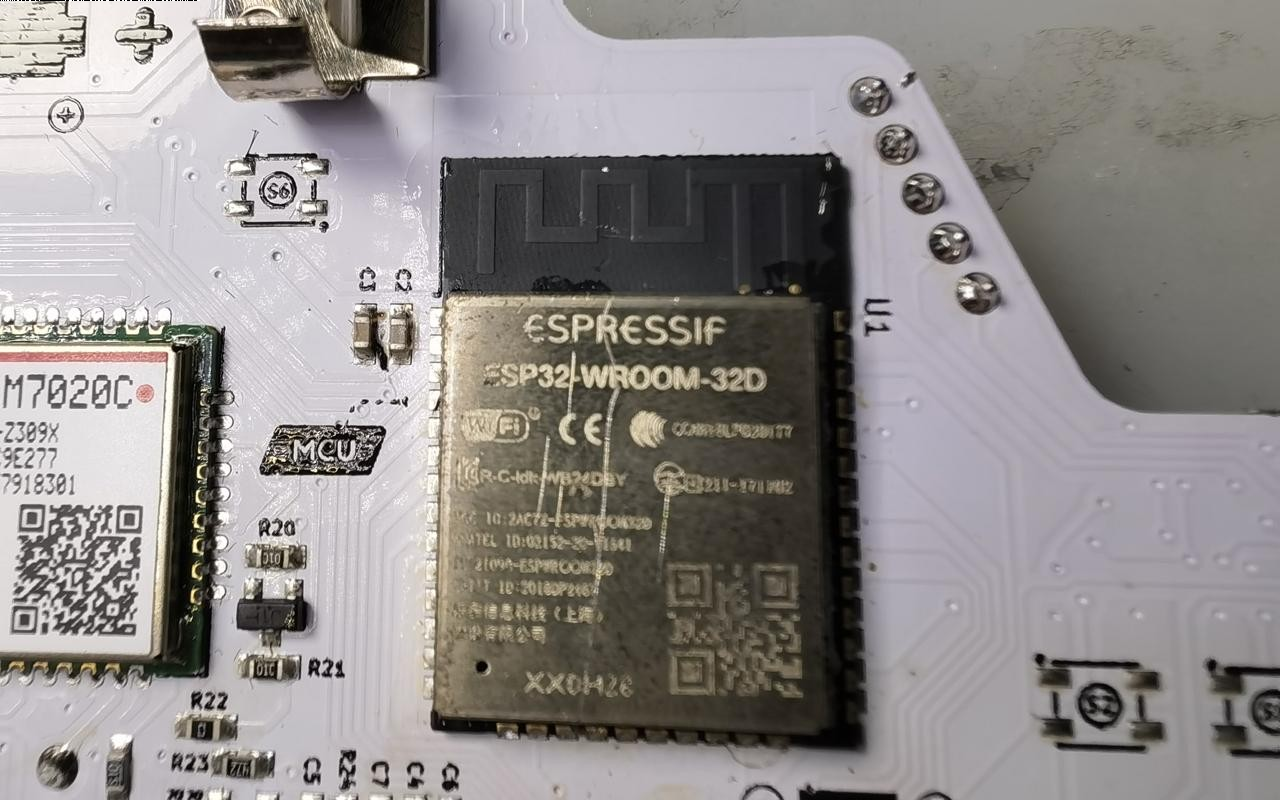 ▲ 图1.1 ESP32模块