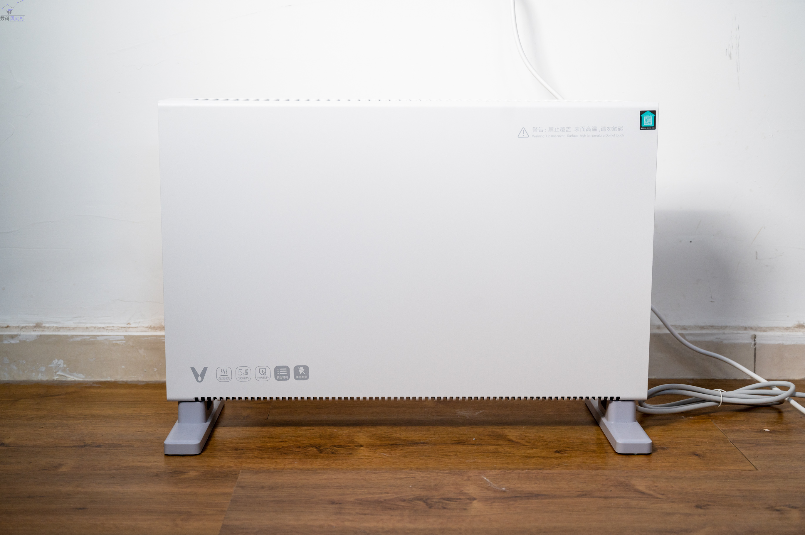 过各种各样的取暖器,比如暖风机之类的,比较起来,云米这种对流电暖器