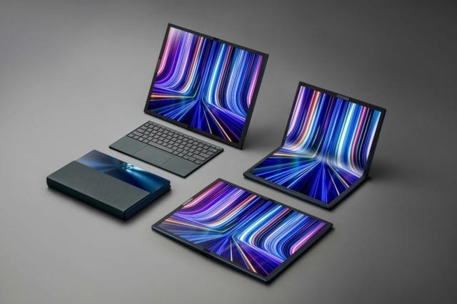 华硕 Zenbook 17 Fold 评测