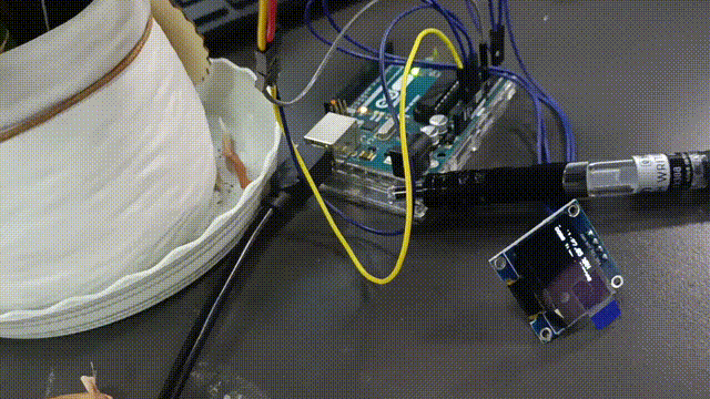 Arduino UNO驱动土壤湿度传感器检测