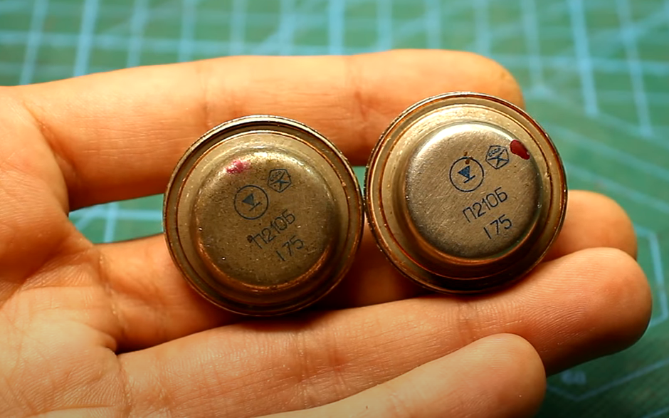 ▲ 图1 P210锗 PNP双极性三极管