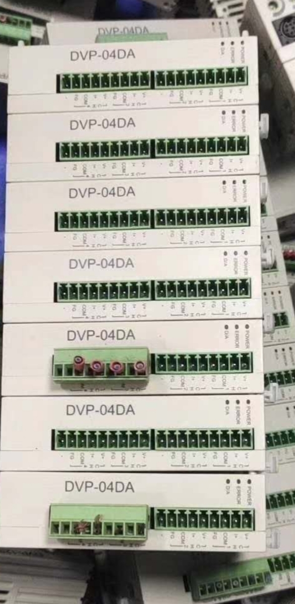 台达PLC模拟量或台达伺服电机控制模块程序案例