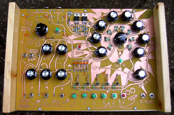 ▲ 图1.7 非常个性化的操作面板电路