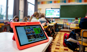 昕诺飞Trulifi无线光通信系统为比利时学校提供互联网连接