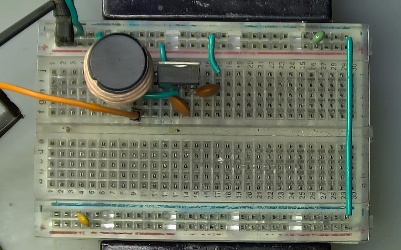 ▲ Figure 1.2.1 Experimental circuit