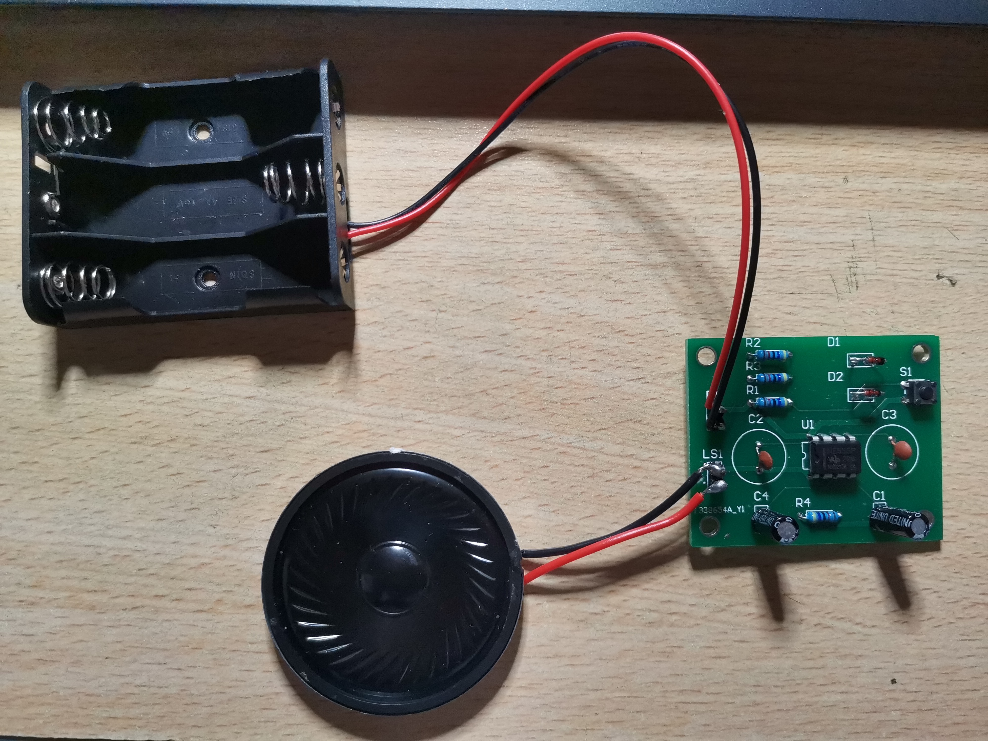 DIY01_NE555叮咚门铃