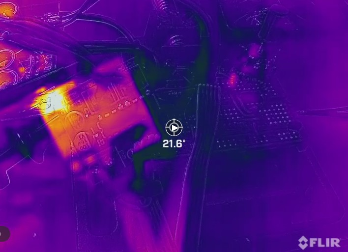 ▲ 图2.1 MX1919驱动板的温度热力图像