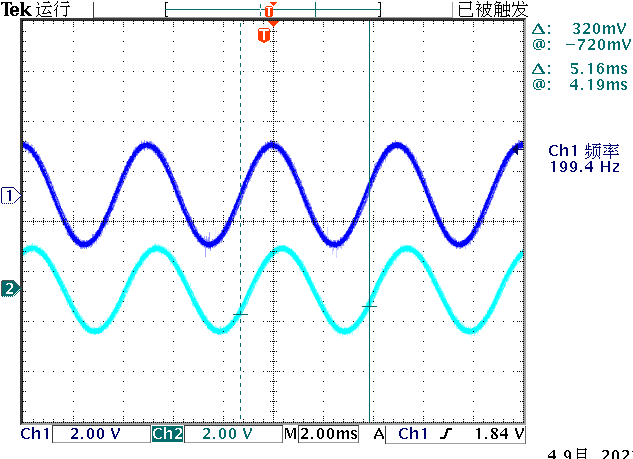 ▲ 图1.2.2 7805功率放大器输入（蓝色）输出信号（青色）