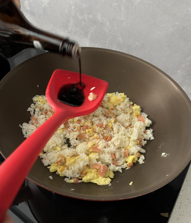 在这里插入图片描述 https://img-blog.csdnimg.cn/7405450247ff4a13ad7b53567424335f.png