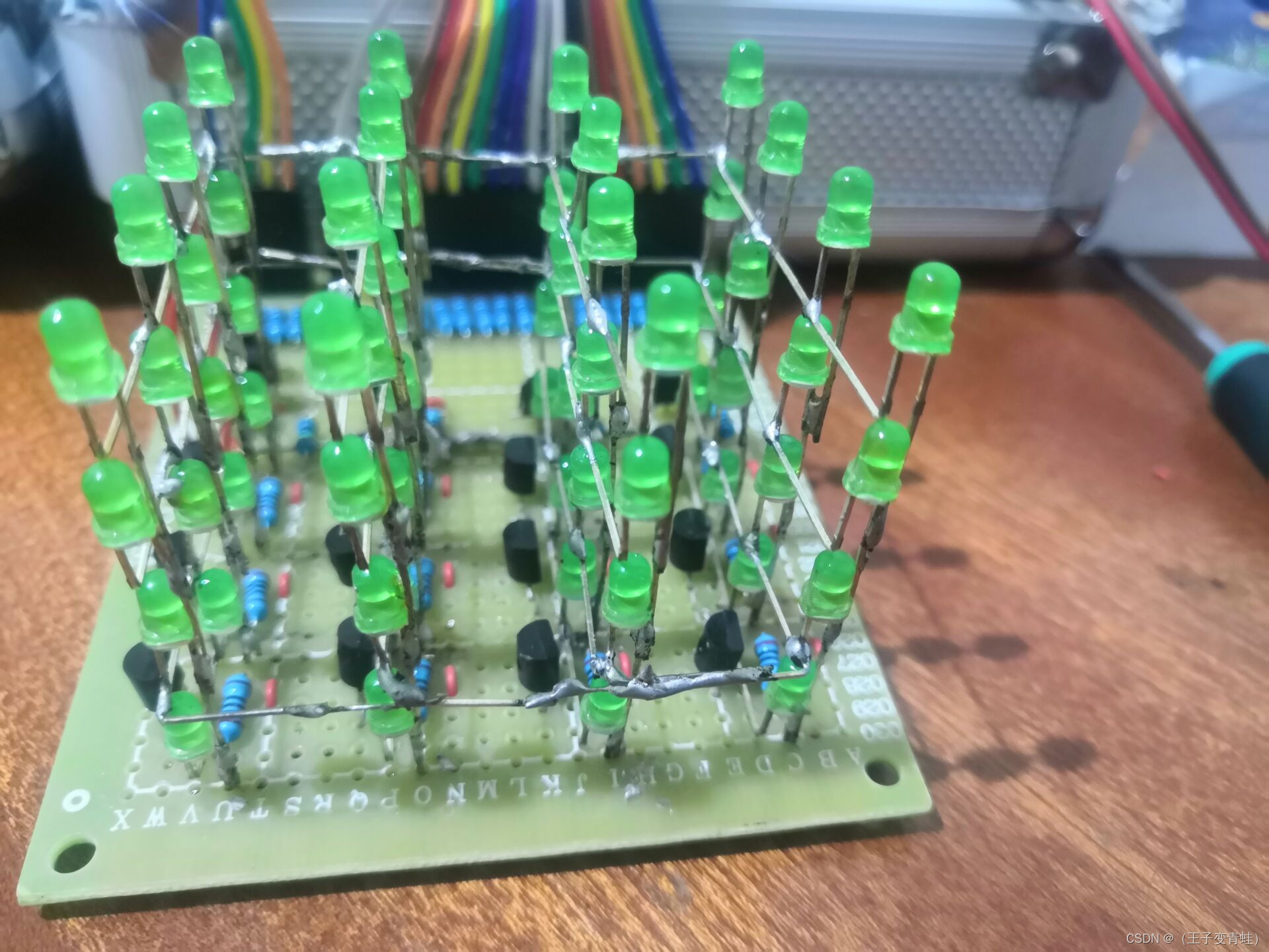 4*4*4光立方制作分享_基于单片机的光立方设计毕业-CSDN博客