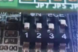 图1 no-boot启动模式拨码开关