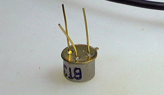 ▲ 图1.1.3 测试BT33F管脚间的特性