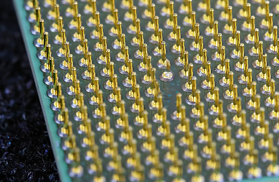 芯片阵列bga;cbga:代表bga所附着的基底材料为陶瓷(ceramic);pbga