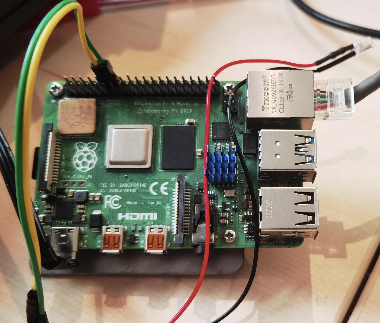 树莓派4b点亮led小灯_树莓派控制led灯代码_404技术社区