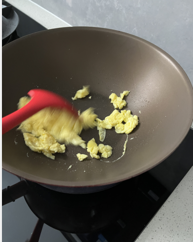 在这里插入图片描述 https://img-blog.csdnimg.cn/c6fd0ab459604ae0a28c189111952351.png