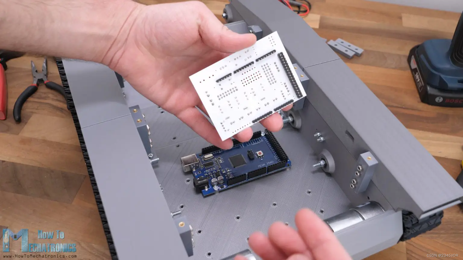 Arduino兼容3D打印坦克 - 基于ATmega 2560微控制器的电路板