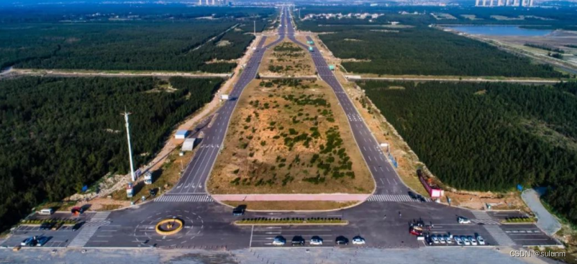 测试基地规划建设封闭测试区,半封闭测试区和开放道路测试区,首期建设