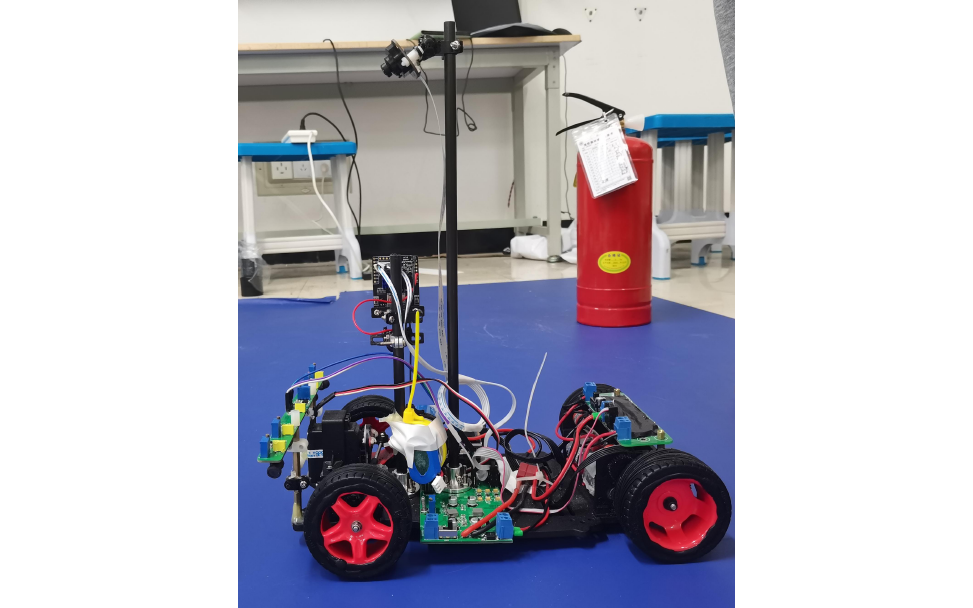 ▲ 图 2.2整车布局