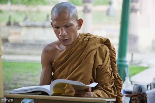 小和尚打水问题由和尚挑水引起深思小和尚步入老龄化社会怎办