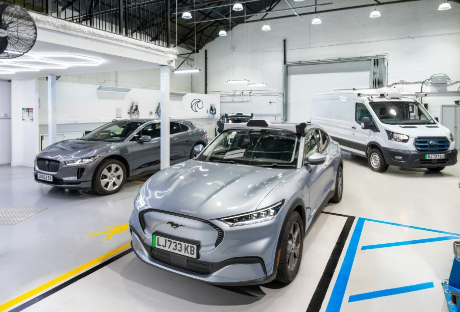 5亿美元融资;特斯拉软件和服务团队遭裁员;微软据悉准