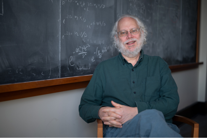 让量子计算成为现实 MIT为量子先驱Peter Shor颁奖