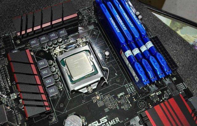 "americanmegatrends"是一个bios厂商ami的全称,很多主板都用的是ami