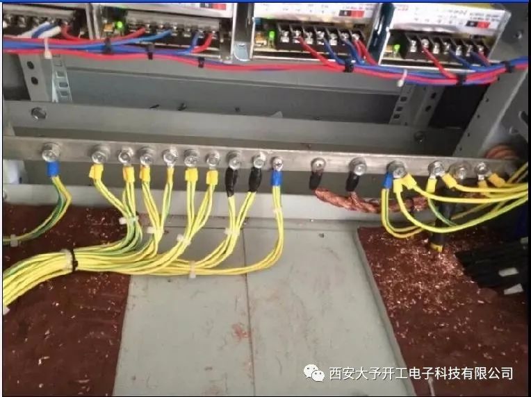 服务器放在机柜网络机柜的选型问题以及采购过程中的注意事项