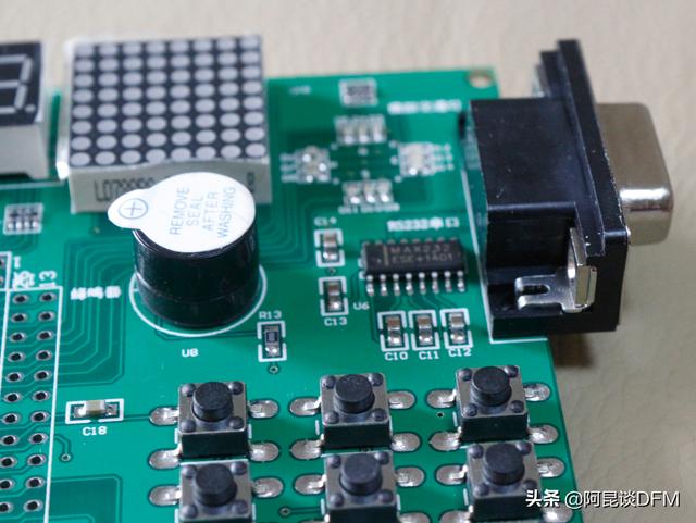 为什么我的cpld需要重新上电才能工作_阿昆聊设计的CPLD开发板PCB，你觉得可以吗...-CSDN博客
