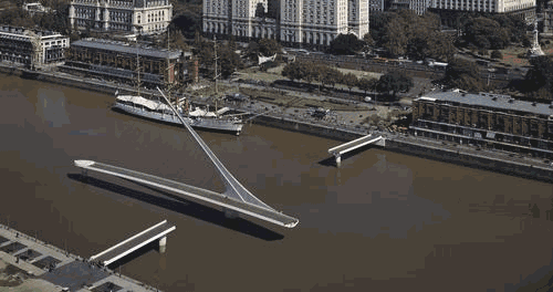 094895155dce526a501d8bd17fc87361.gif