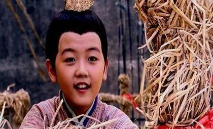 后来吕雉的儿子刘盈做了皇帝,齐王刘肥入京朝见弟弟汉惠帝刘盈.