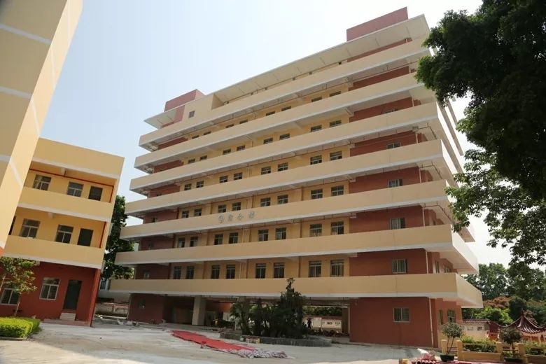 东莞市商业学校计算机动漫,【新生栏目】(一)东莞市商业学校莞城校区