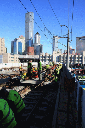 20更换节点震撼大连地铁3号线更换交叉渡线难得一见动图