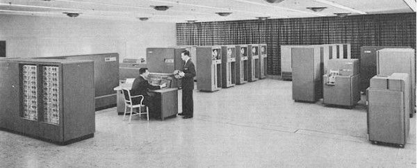 IBM 702:第一代AI研究者使用的电脑.