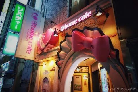 开一间女仆桌游店能挣多少钱?