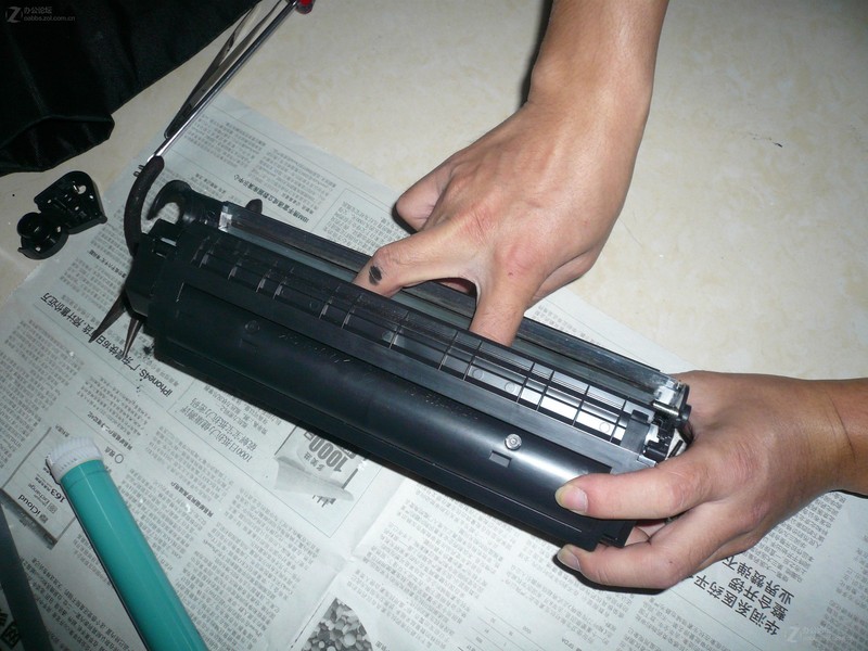 php-2612硒鼓加墨_(图说加粉)2612a硒鼓加粉全过程,围观啦