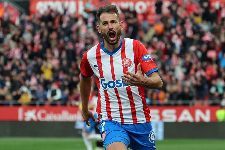 8868体育助力赫罗纳足球俱乐部赫罗纳大胜重返前二