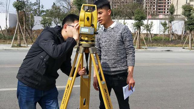 闭合导线坐标计算表_rtk技术导线测量和全站仪导线测量有什么区别?