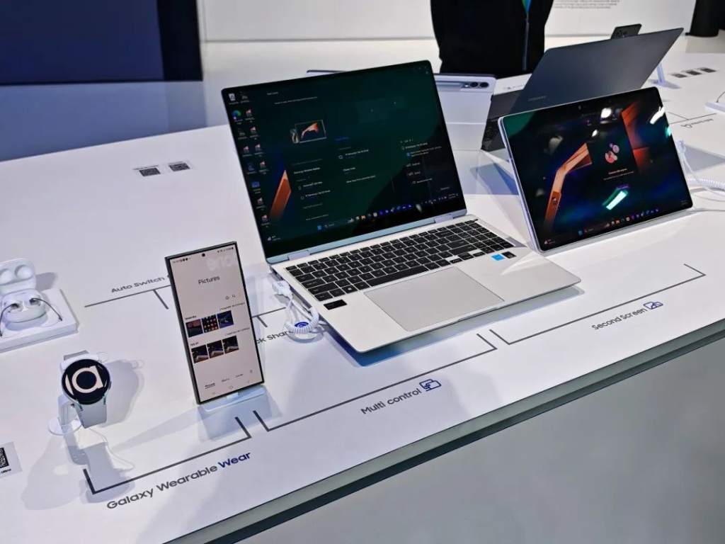 中国硬科技霸场mwc小米su7出征华为搞大事ai炸了芯片窝