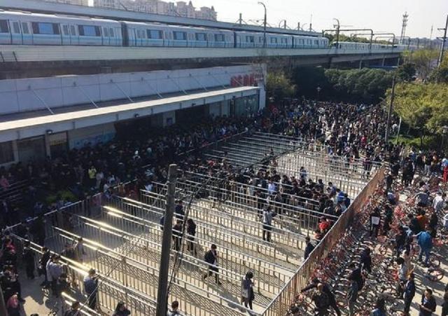 提取某一个镇的行政边界上海地铁9号线佘山站的行政区划属于松江区