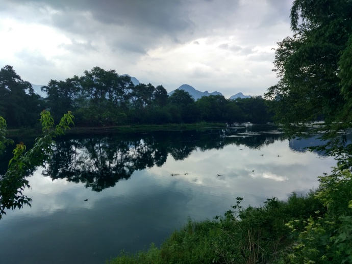 13山水桂林小镇上游是一个水库,水库附近有一个名为江头村的古村落