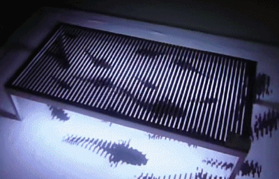 电脑屏幕出现彩色条纹_这种魔性条纹毁掉过无数照片,但也可以这么美