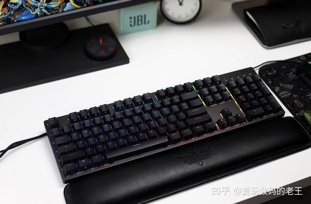 暗金色 rgb_杜伽TAURUS K310樱桃RGB红轴体验：做工精良、手感优秀